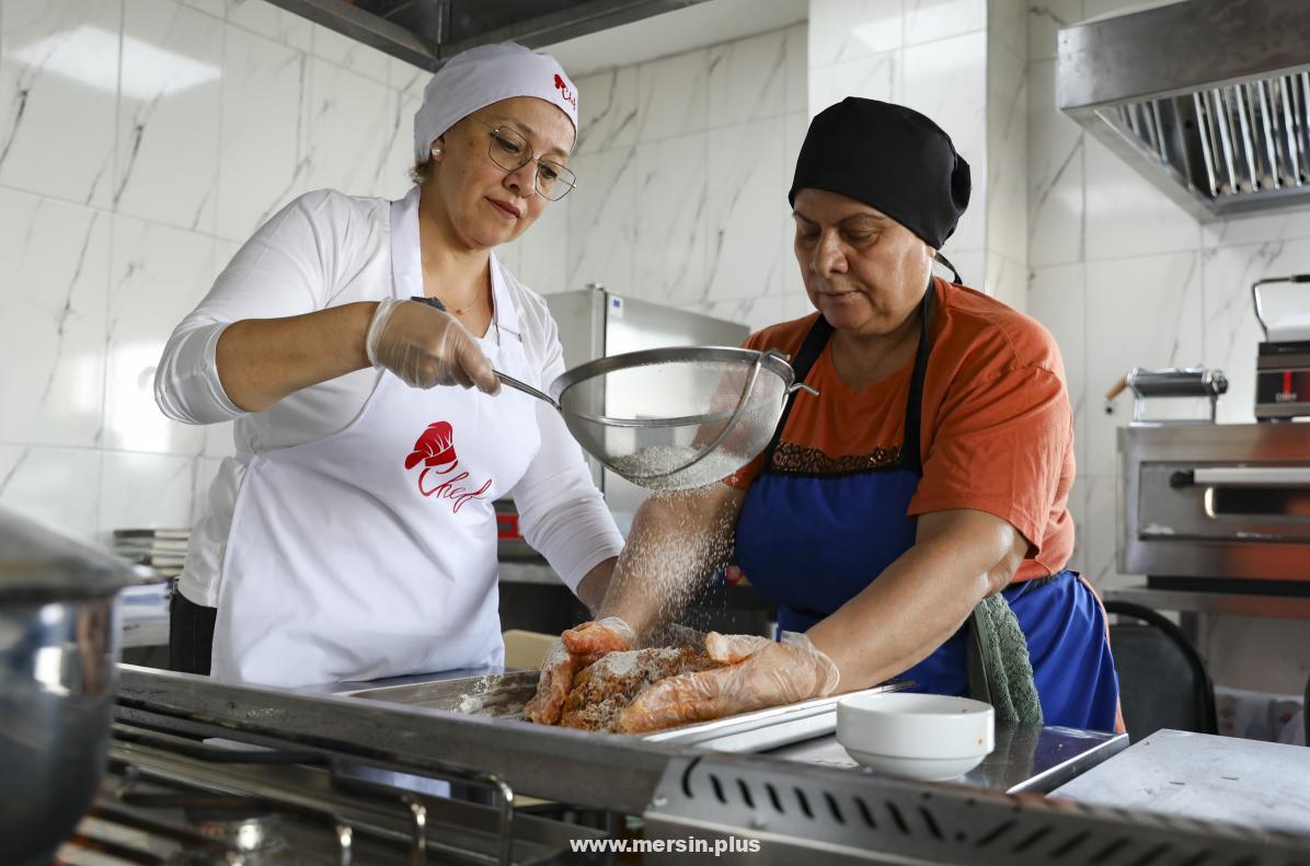 MERCEK’te Başlayan Aşçı Çırağı Kursu Büyük İlgi Görüyor