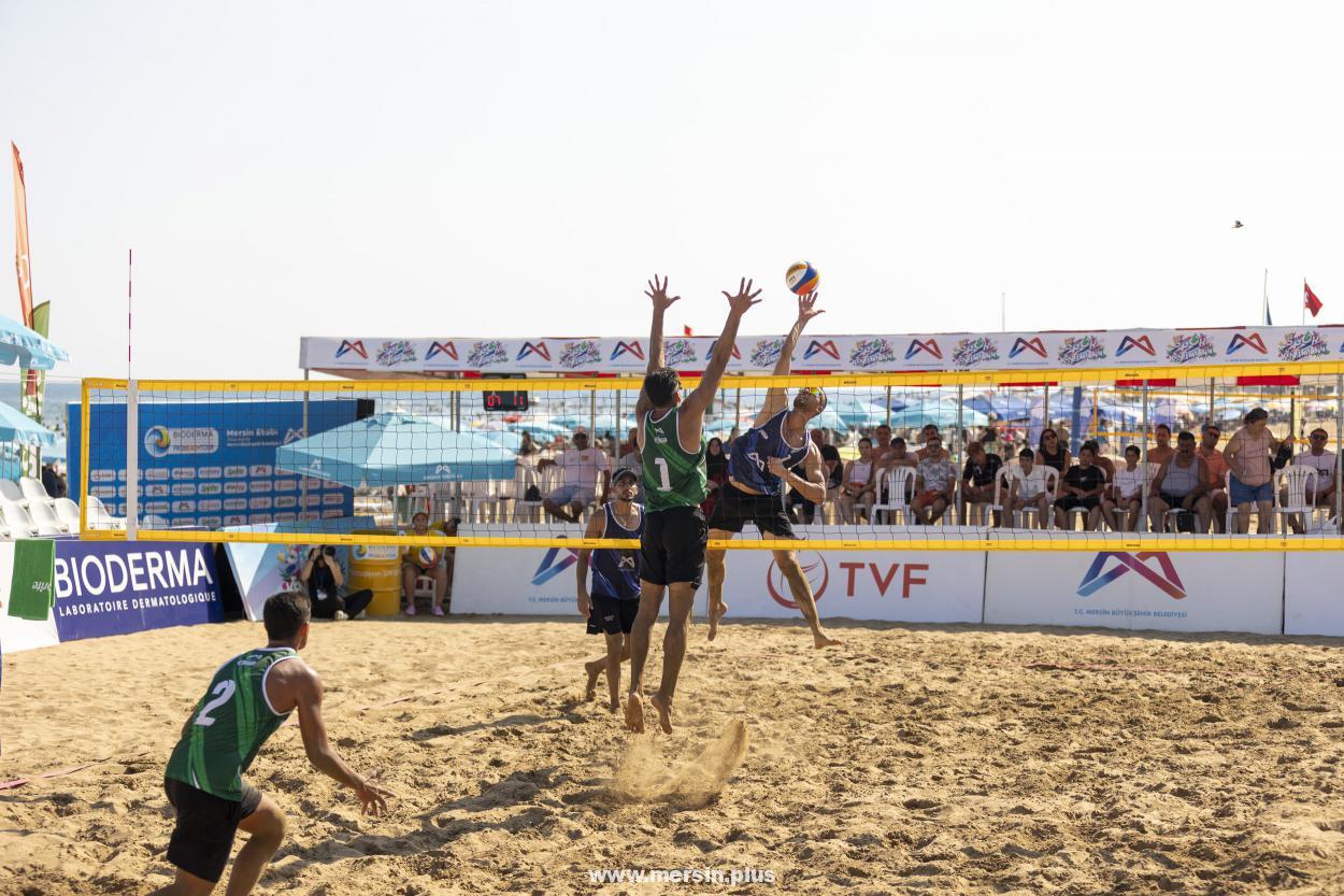 Türkiye ve Dünyadan Sporcular Kızkalesi’nde Plaj Voleybolu İçin Buluştu