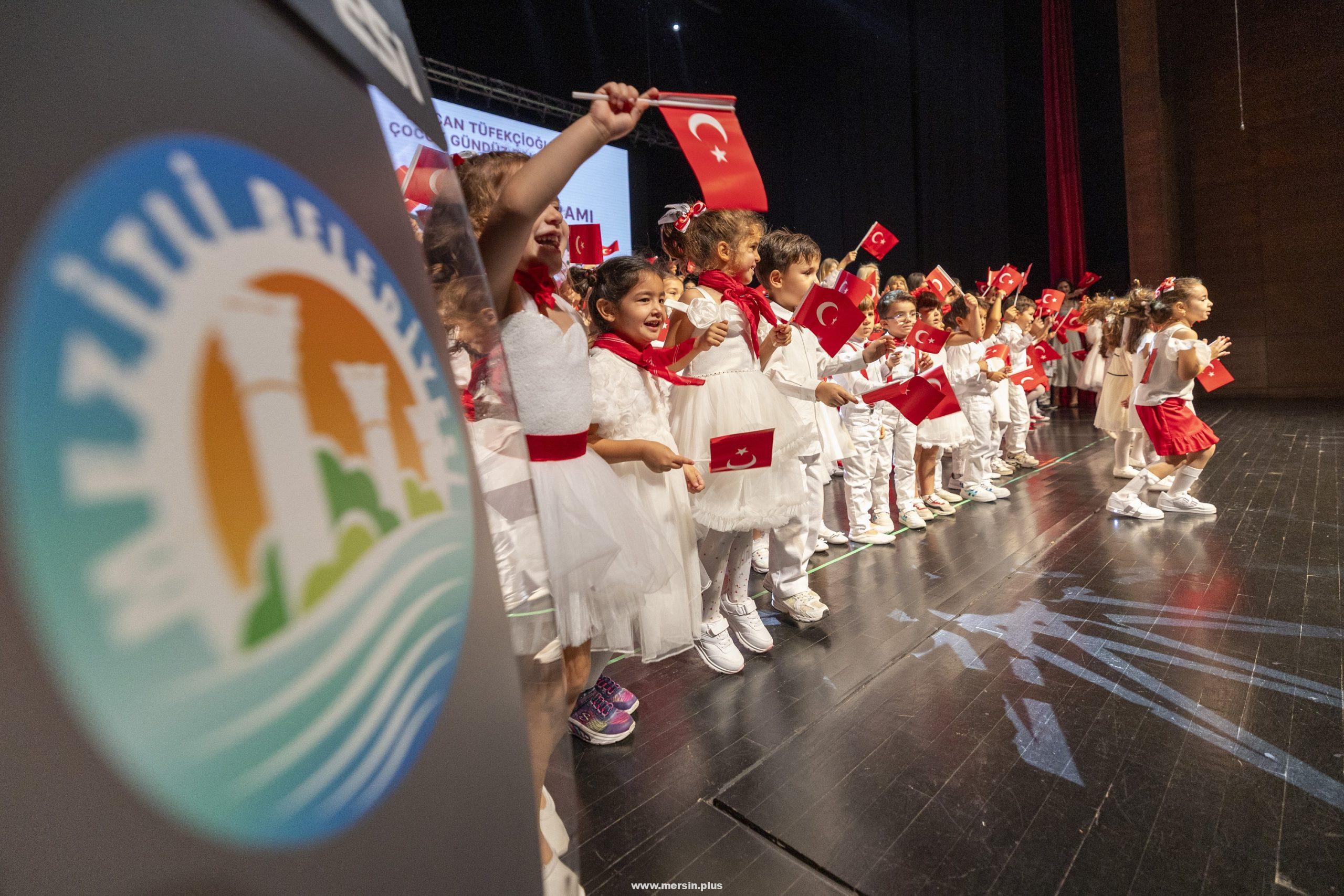 Mezitli’nin Çocukları Cumhuriyet Coşkusunu Sahneye Taşıdı
