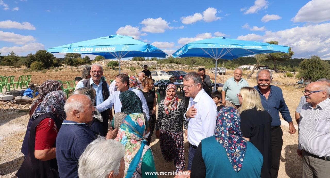 Silifke Belediye Başkanı Turgut, Ayvalı Sokak’ta Vatandaşlarla Buluştu