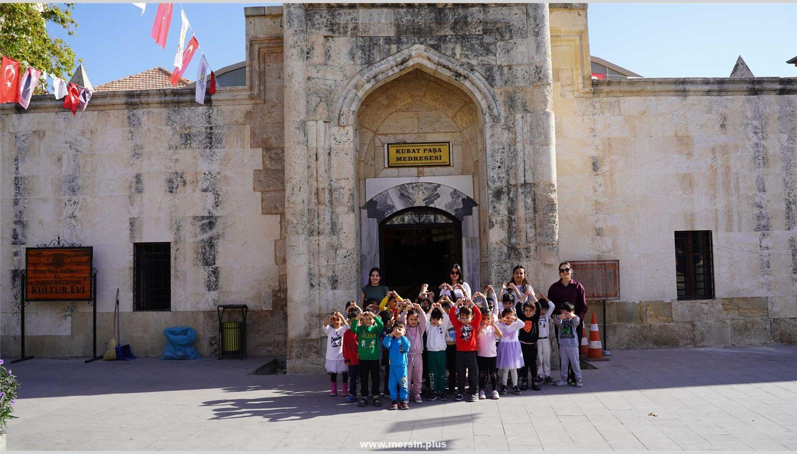 Tarsus Belediyesi’nden Miniklere Tarih Dersi: Ergenekon Kreşi Kubat Paşa Medresesi’nde