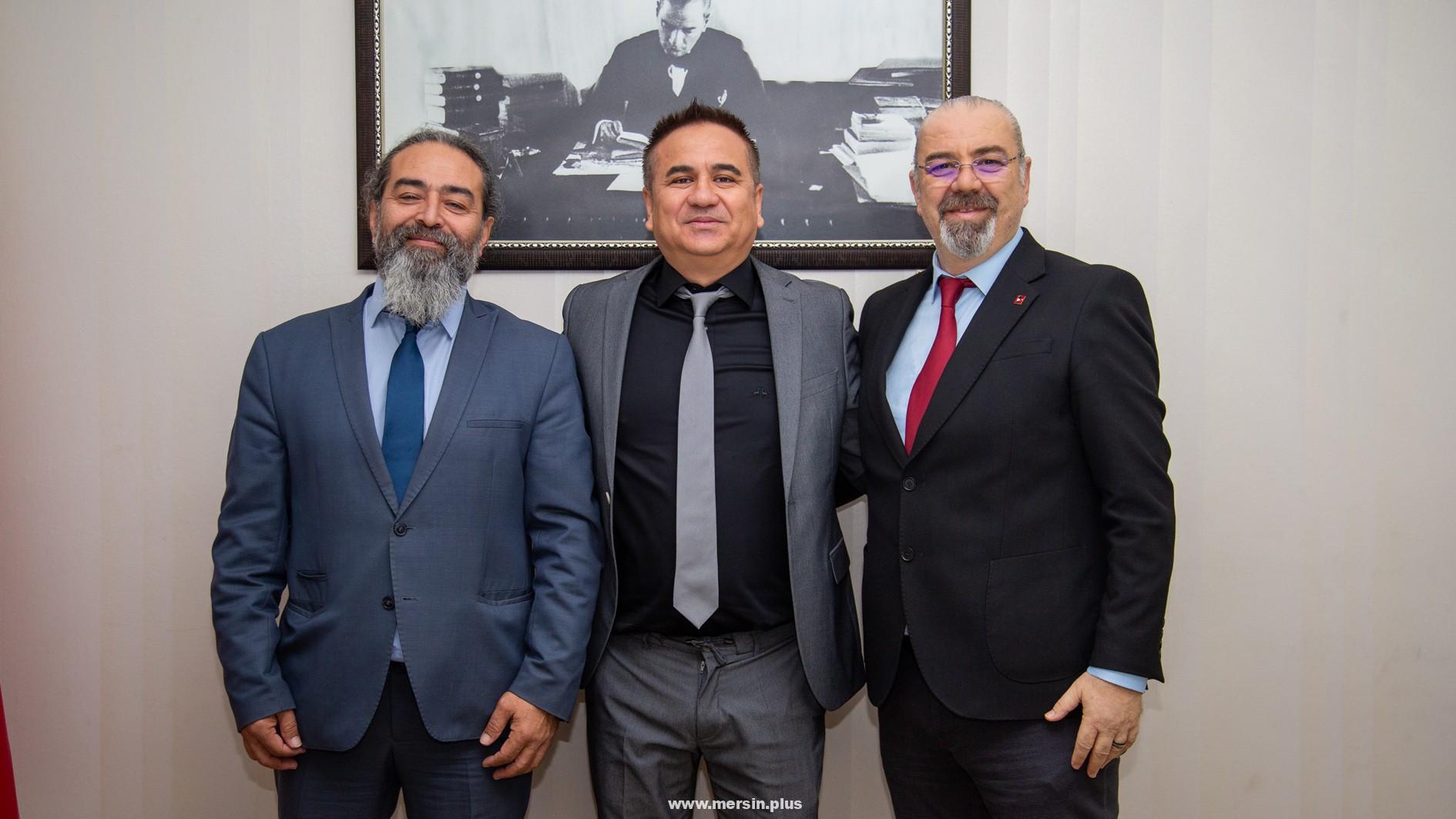 Prof. Dr. Deniz Ayas, Su Ürünleri Fakültesi Dekanlığına Atandı