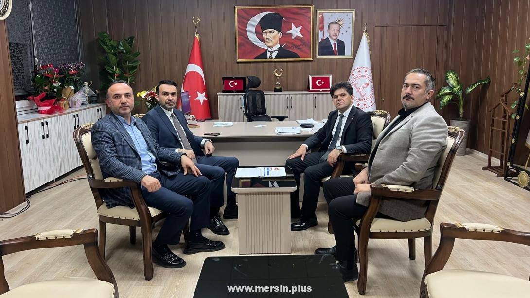 Eğitim Yatırımları İçin AK Parti İl Başkanı Adem Aldemir ve İl Millî Eğitim Müdürü Özdemirci Bir Araya Geldi