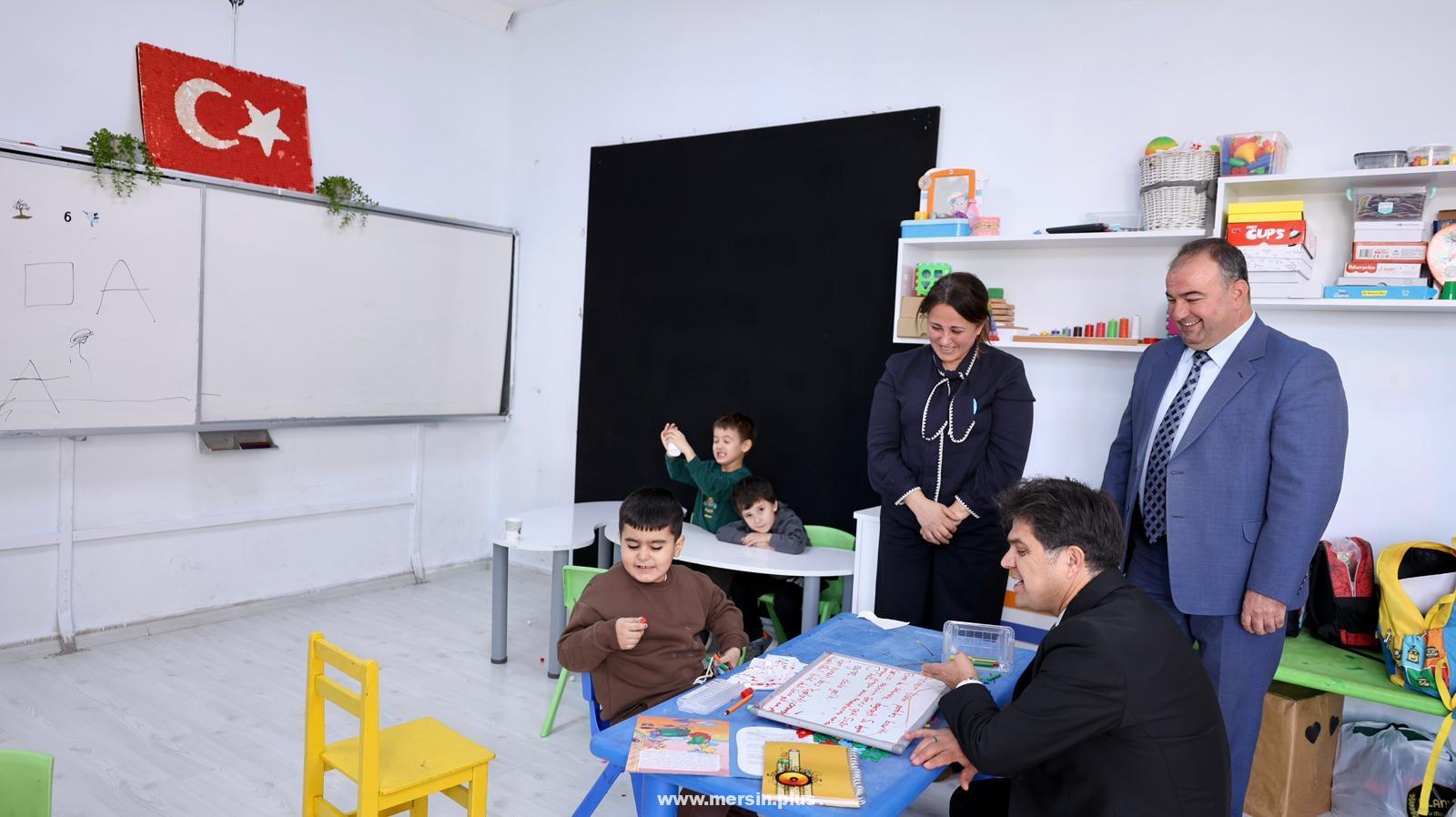 İl Müdürü Muhammed Özdemirci, Engelliler Günü’nde Özel Öğrencilerle Yenişehir’de Buluştu