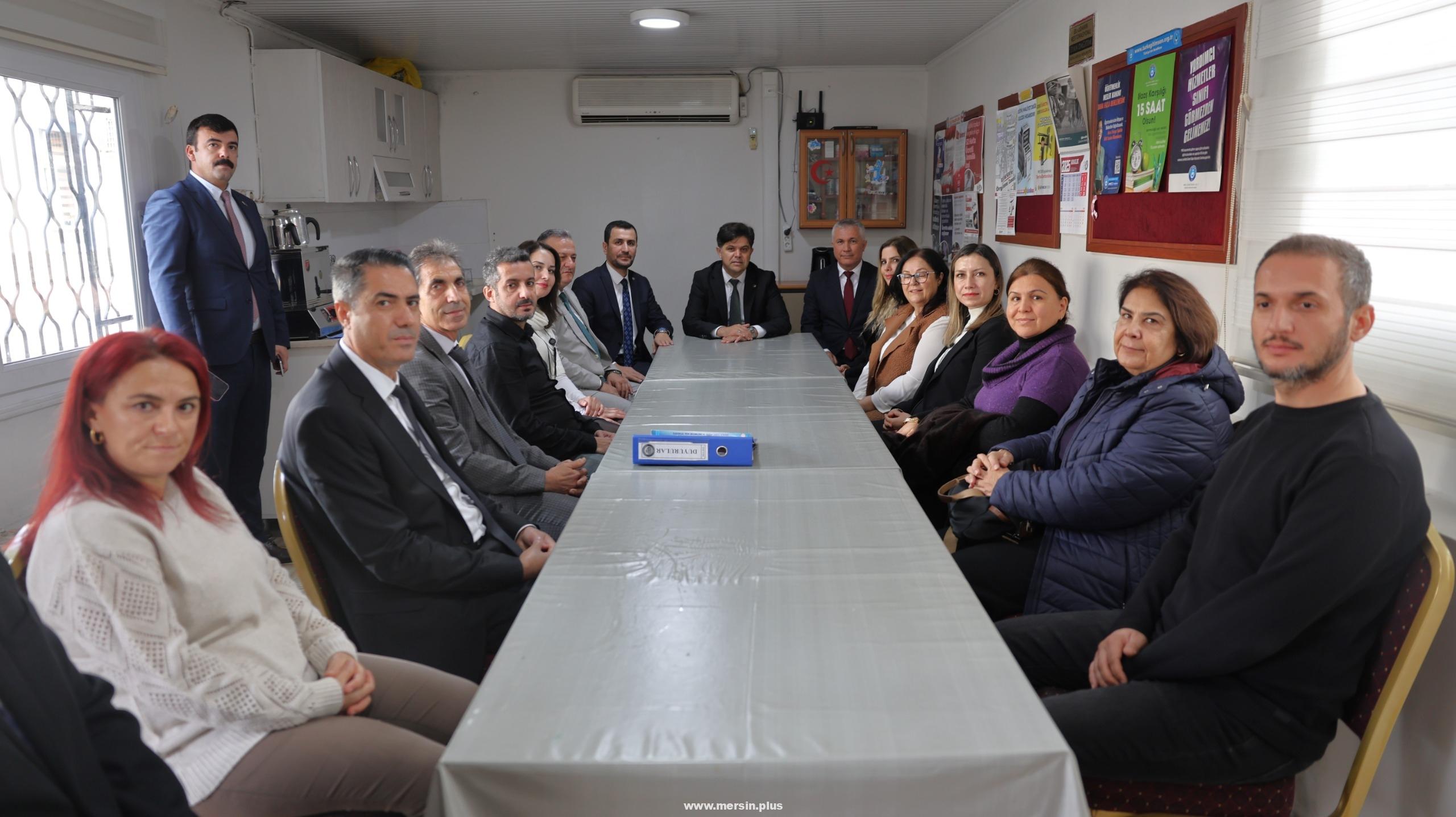 Müdür Özdemirci’den Akdeniz İlçesinde Detaylı Okul Ziyaretleri Programı