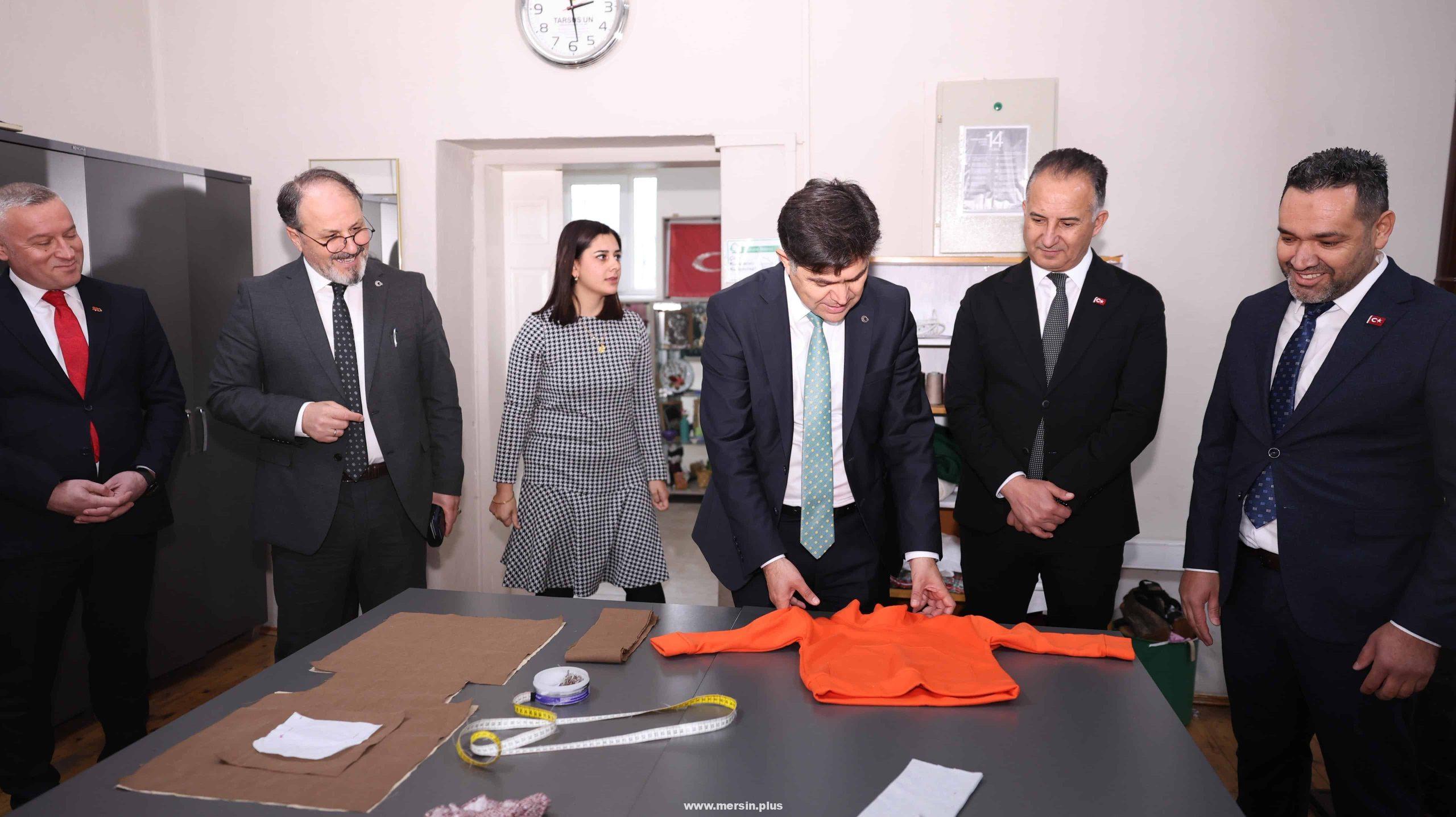 Ziyaret Programında Özdemirci'den Çamlıyayla Halk Eğitim Merkezine İnceleme