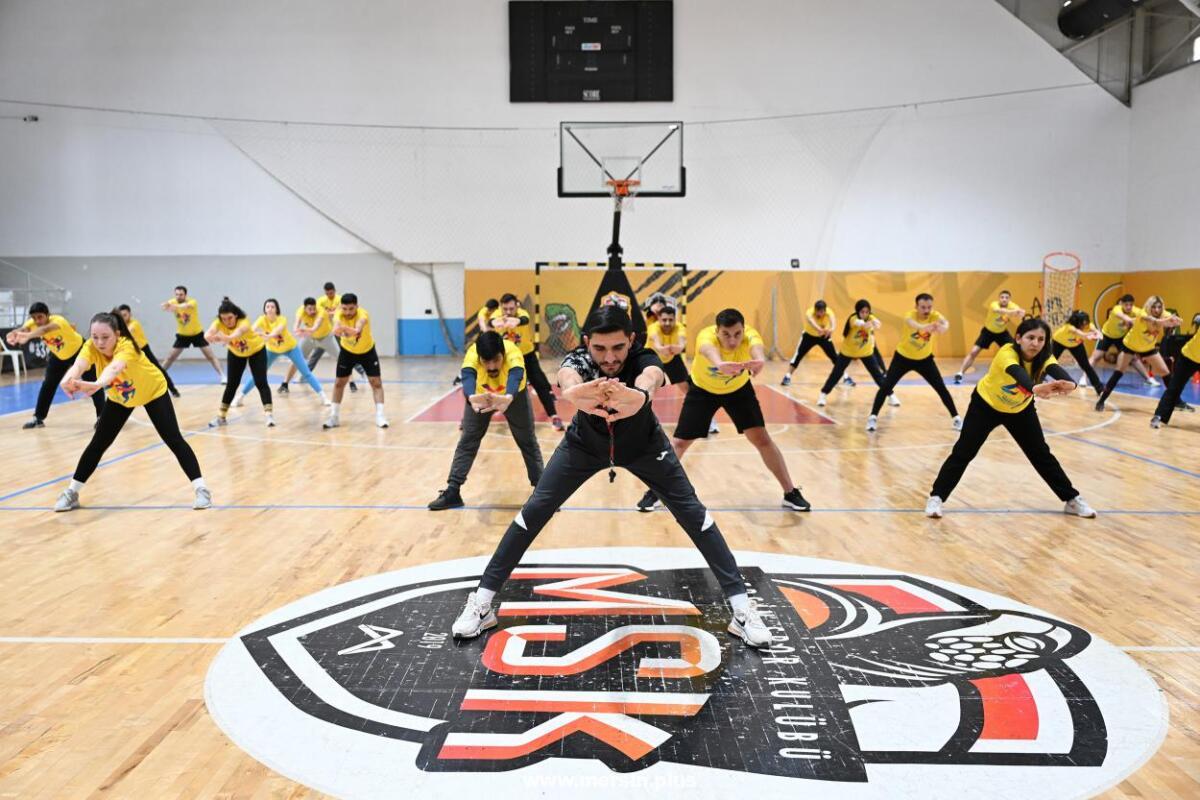 Mersin Büyükşehir Fiziki Yeterlilik Kursu Gençleri Polislik ve Askerlik Hayaline Hazırlıyor